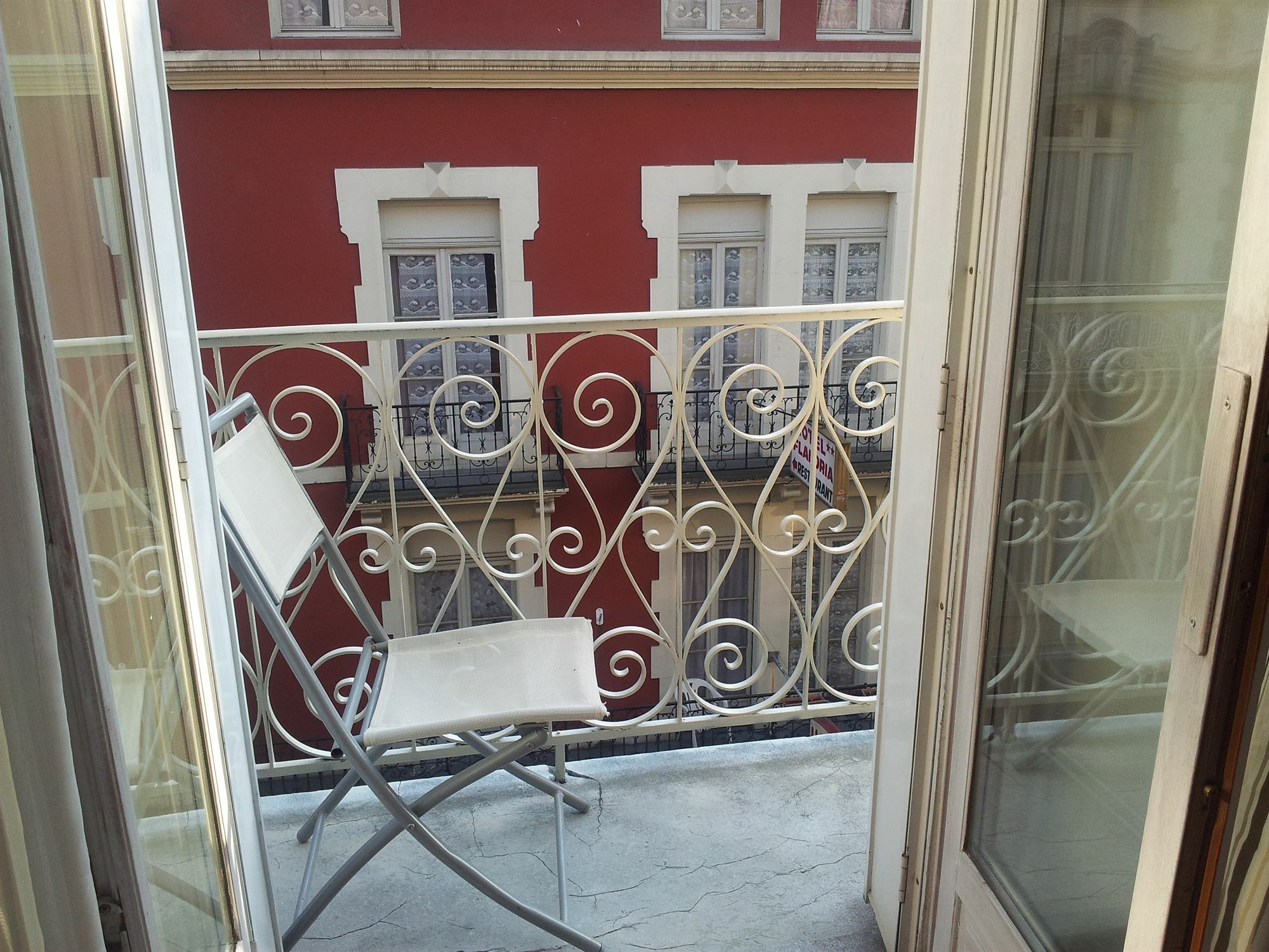 Au Berceau De Bernadette Bed & Breakfast Lourdes Exterior photo